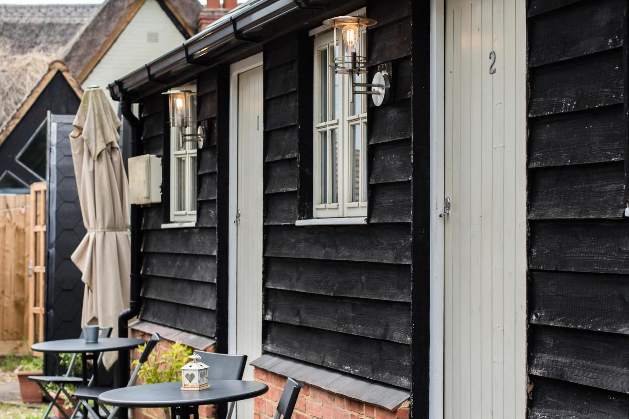 The Dukes Hotel Leighton Buzzard Exterior photo